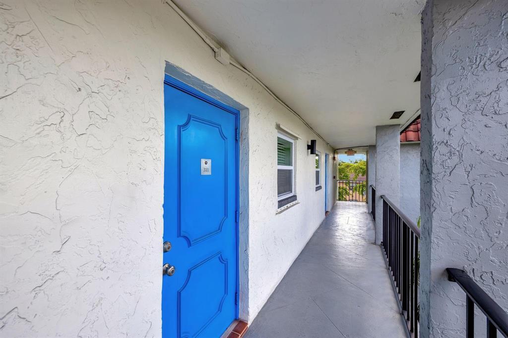 CORAL SPRING GARDENS EAST CONDO - Residential