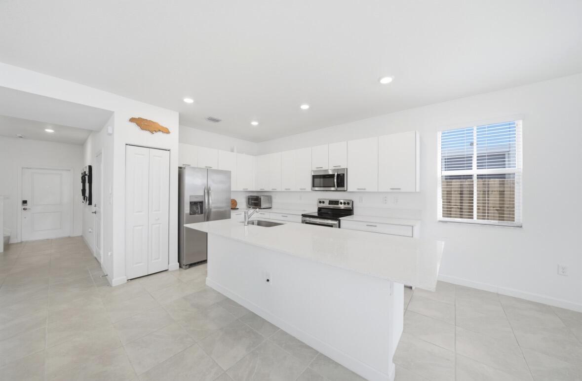 GOLF PARK SEC 1 - Residential Lease
