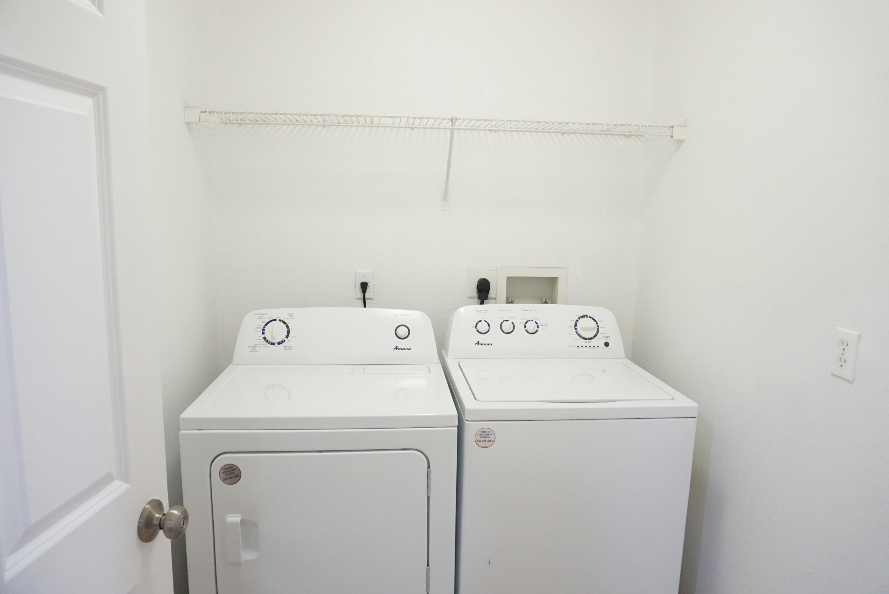 MARSH HARBOUR-**LARGE 3 BED 2.5 BATH W/DEN-OFFICE - Residential Lease