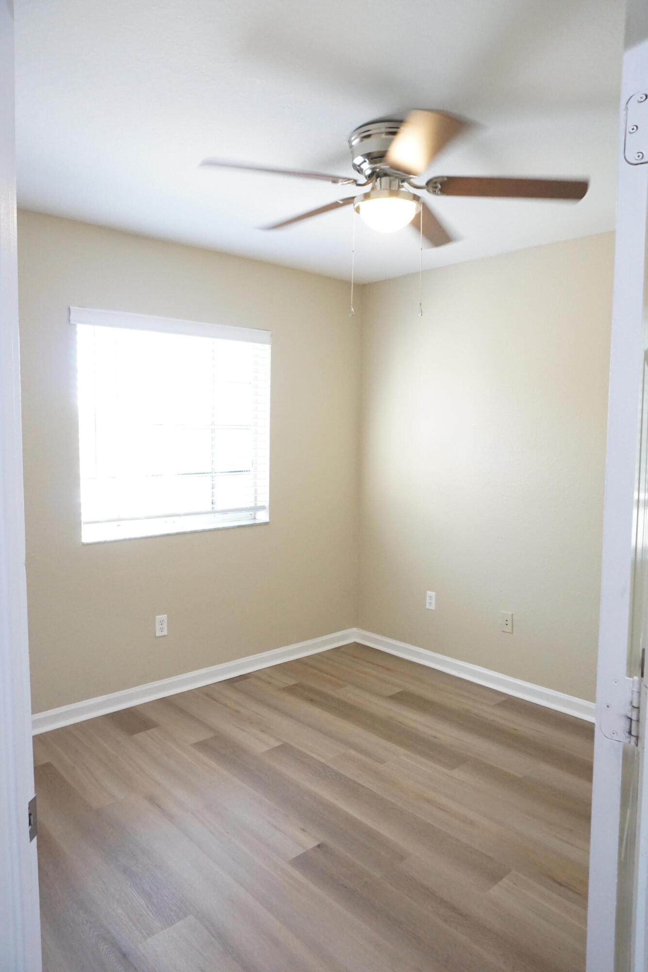 MARSH HARBOUR-**LARGE 3 BED 2.5 BATH W/DEN-OFFICE - Residential Lease