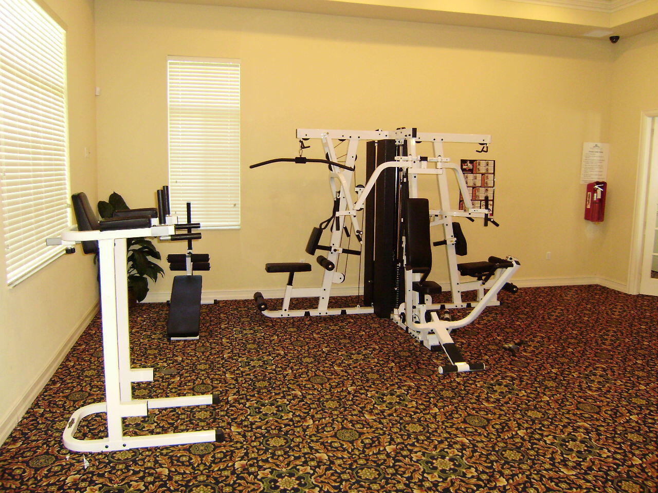 MARSH HARBOUR-**LARGE 3 BED 2.5 BATH W/DEN-OFFICE - Residential Lease