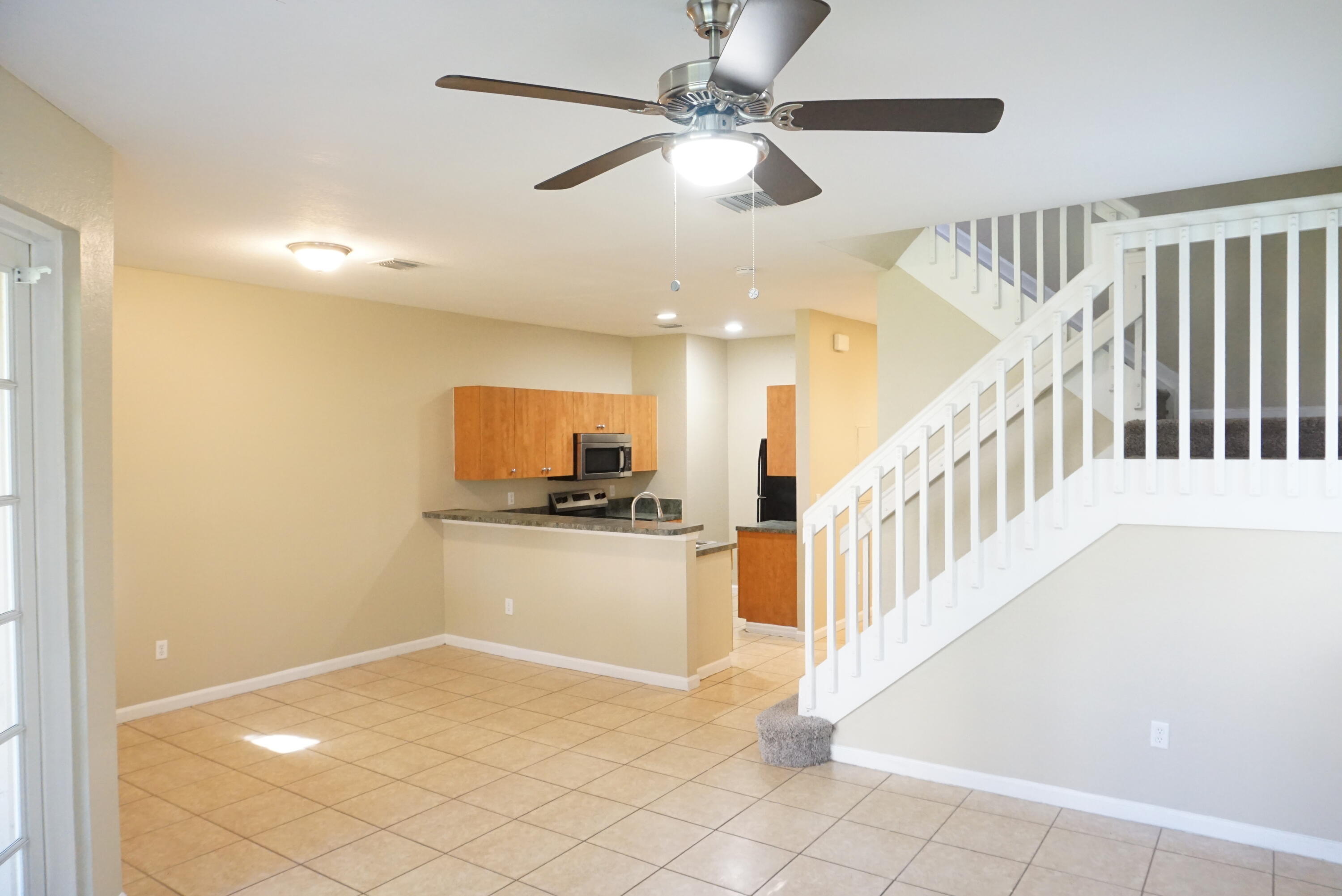 MARSH HARBOUR-**LARGE 3 BED 2.5 BATH W/DEN-OFFICE - Residential Lease