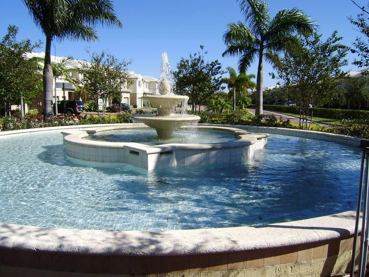 MARSH HARBOUR-**LARGE 3 BED 2.5 BATH W/DEN-OFFICE - Residential Lease