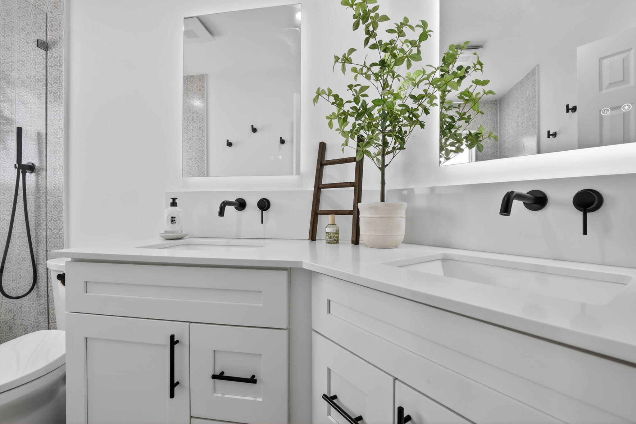 Laurel Ridge - Residential