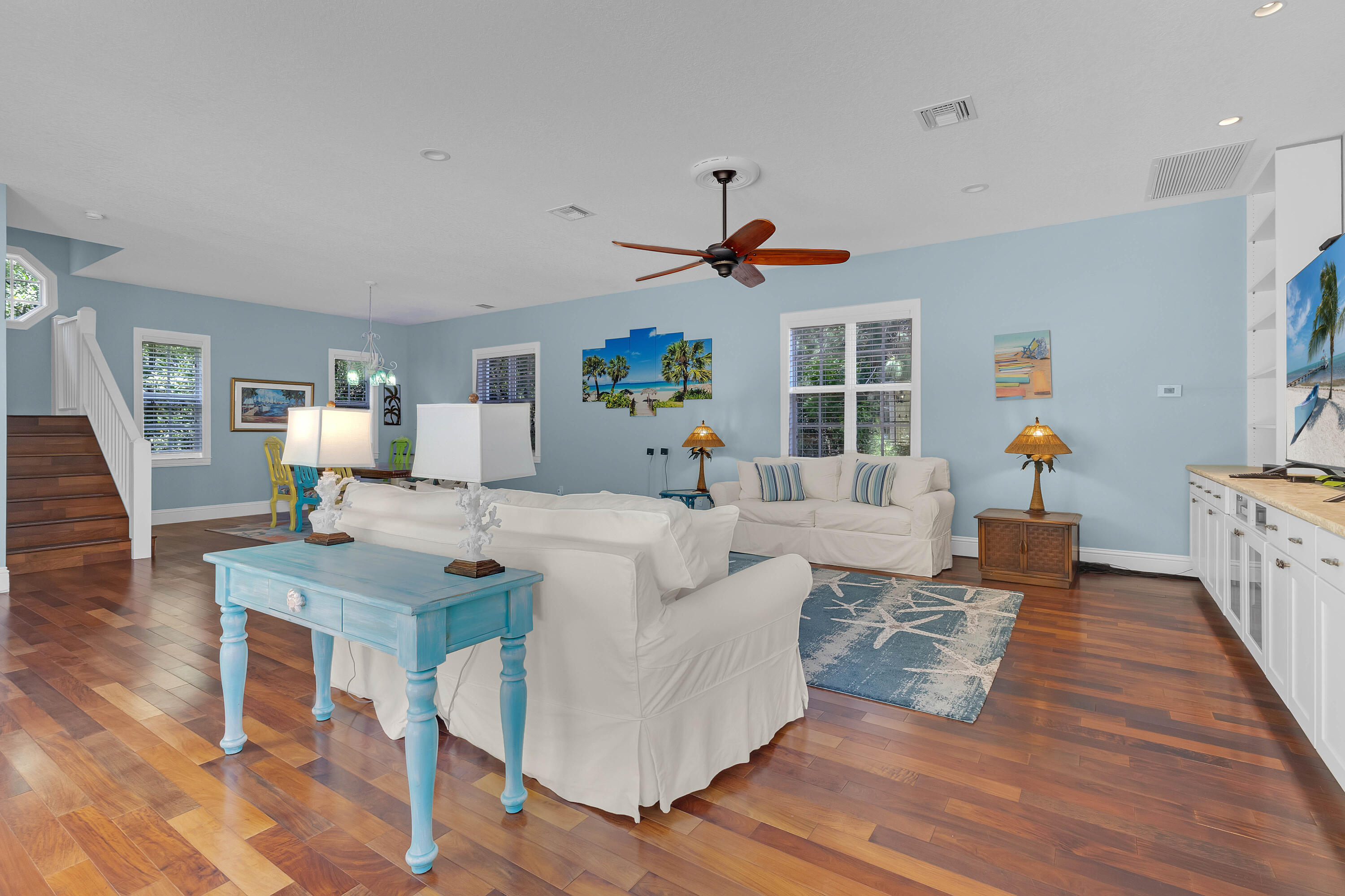 SURFSIDE PLAZA UNIT 1 REPLAT - Residential