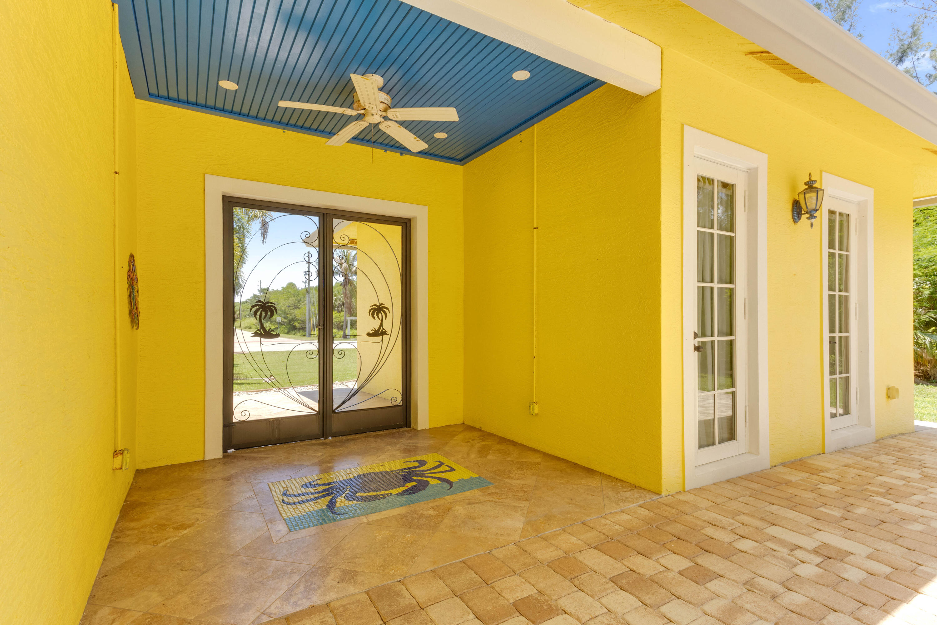 SURFSIDE PLAZA UNIT 1 REPLAT - Residential