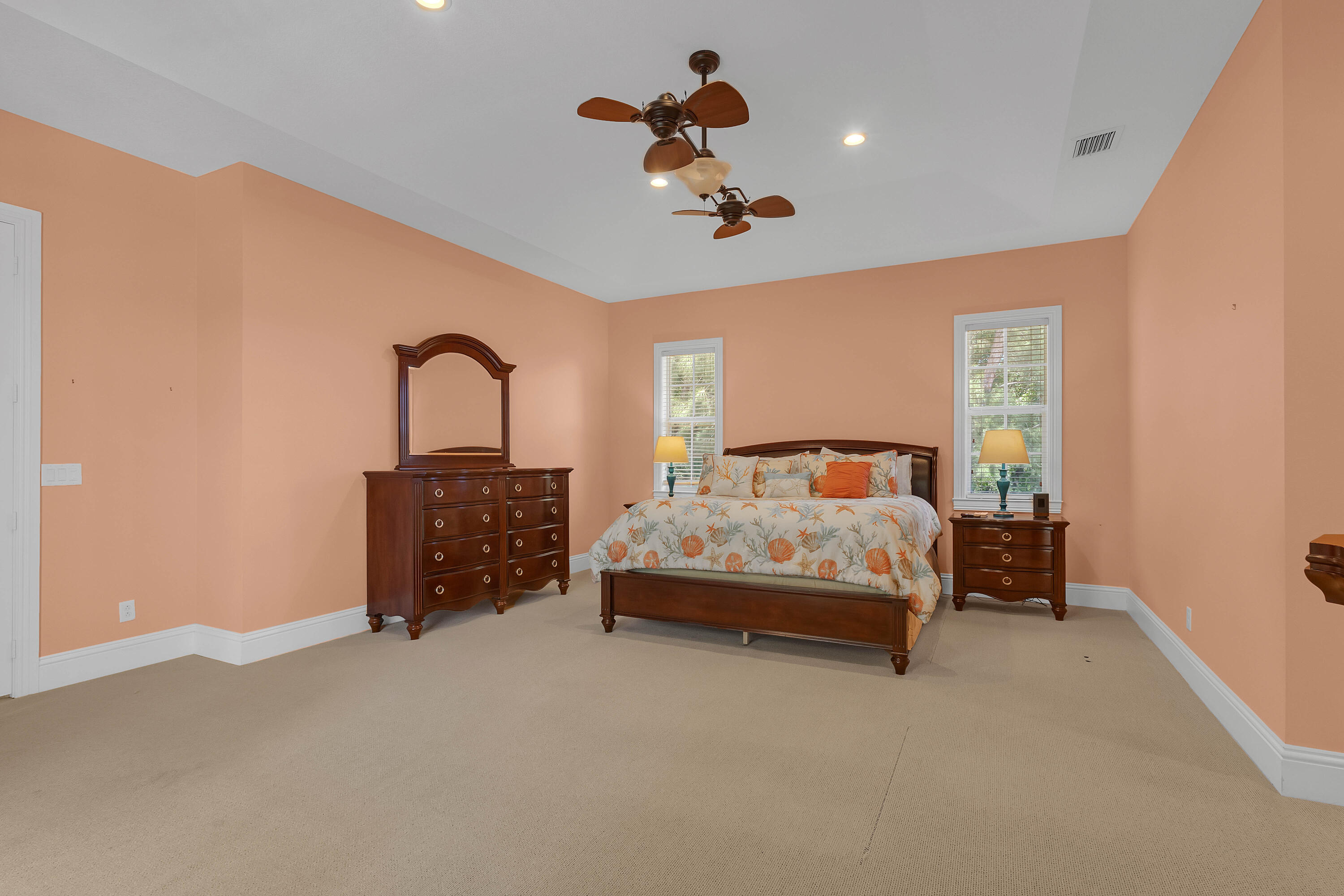 SURFSIDE PLAZA UNIT 1 REPLAT - Residential