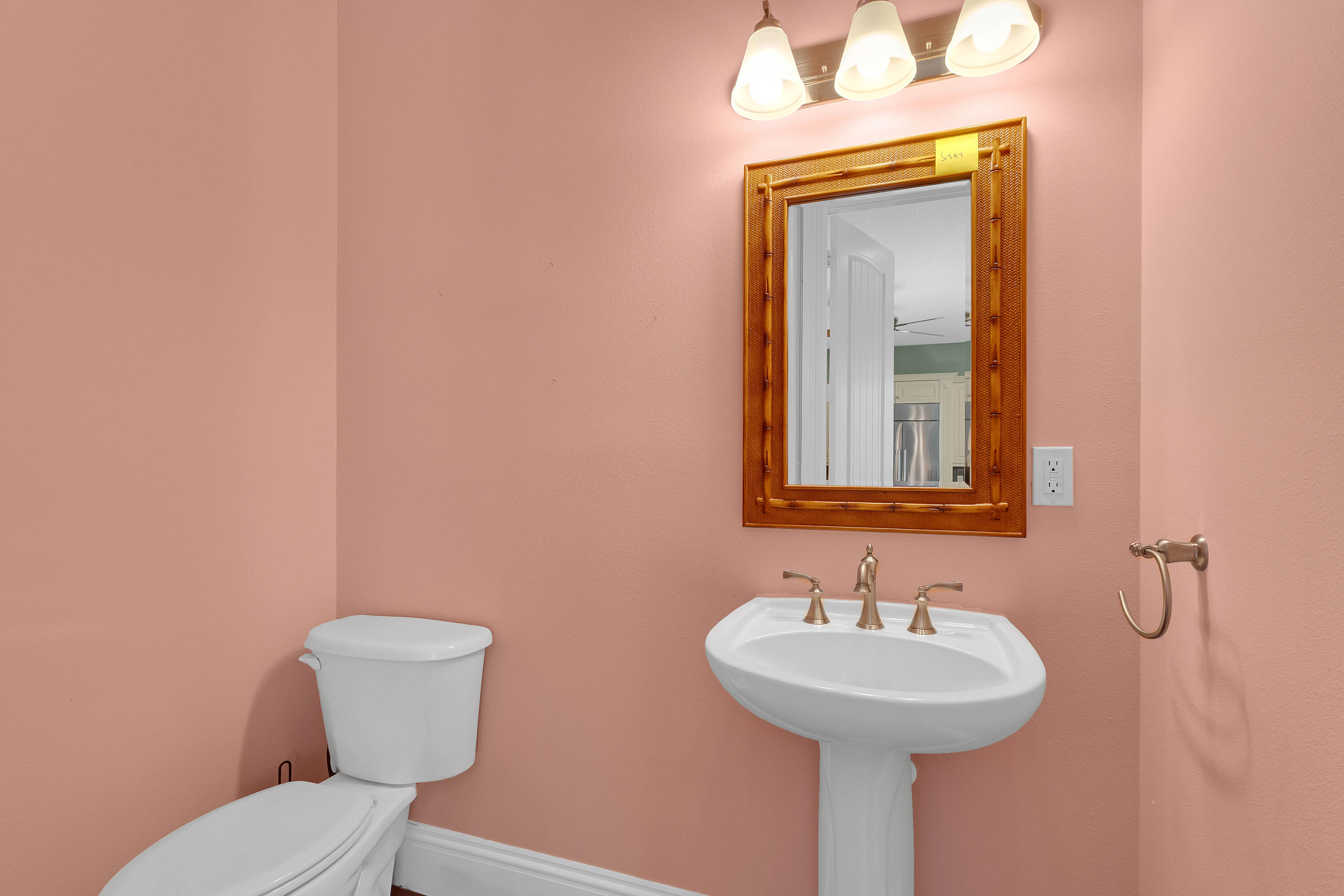 SURFSIDE PLAZA UNIT 1 REPLAT - Residential