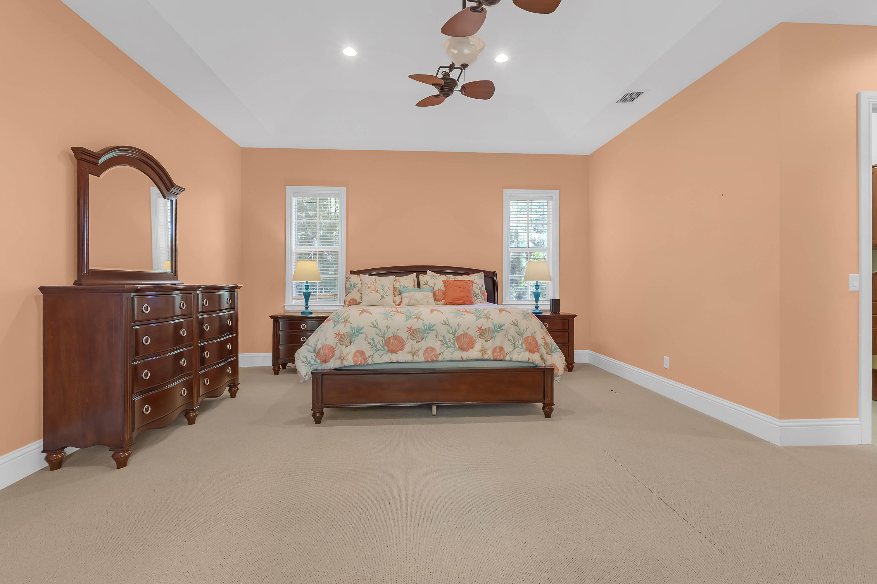 SURFSIDE PLAZA UNIT 1 REPLAT - Residential