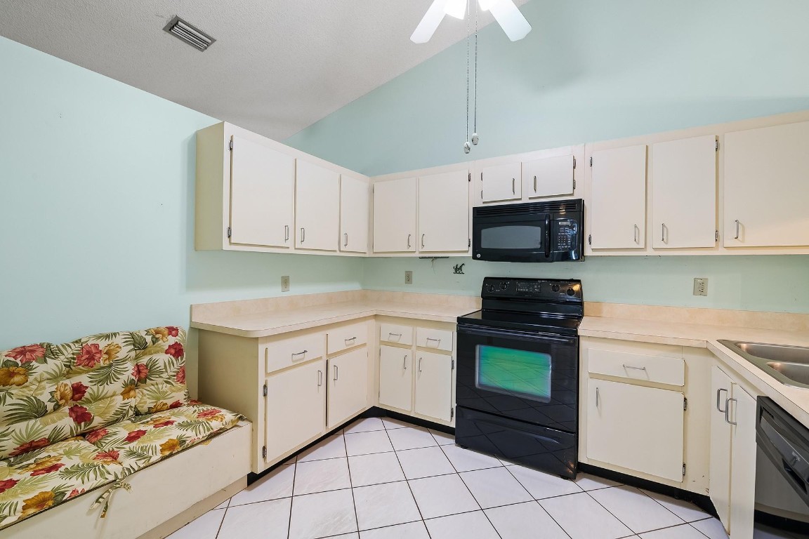 The Landings On Cypress G - Residential