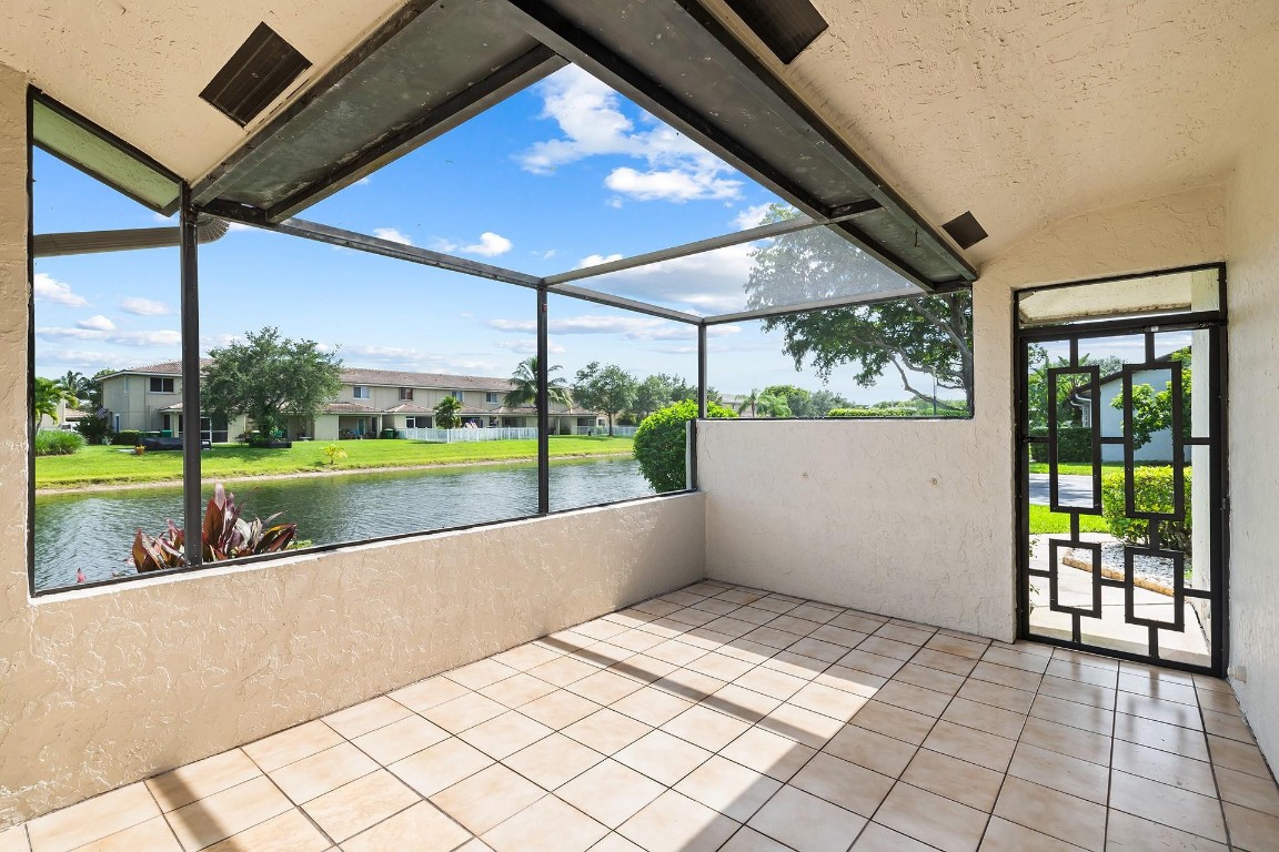 The Landings On Cypress G - Residential