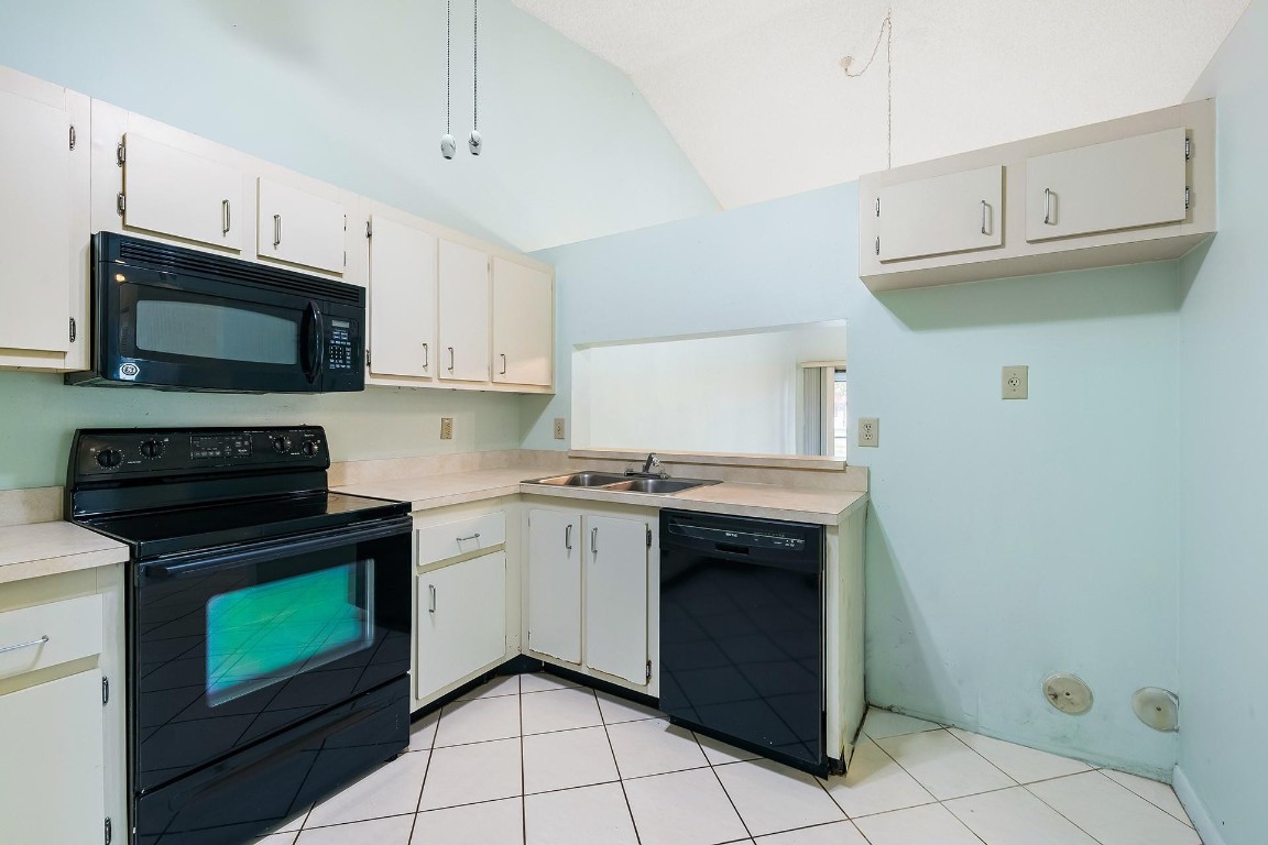 The Landings On Cypress G - Residential