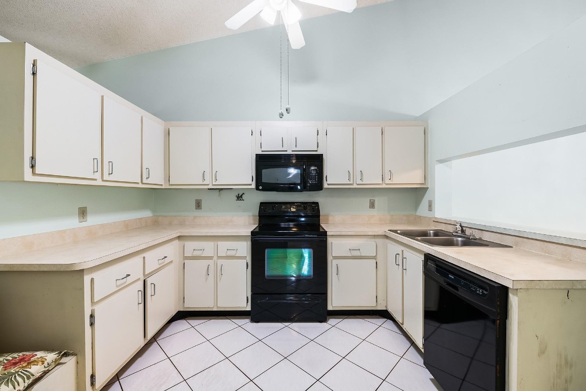 The Landings On Cypress G - Residential