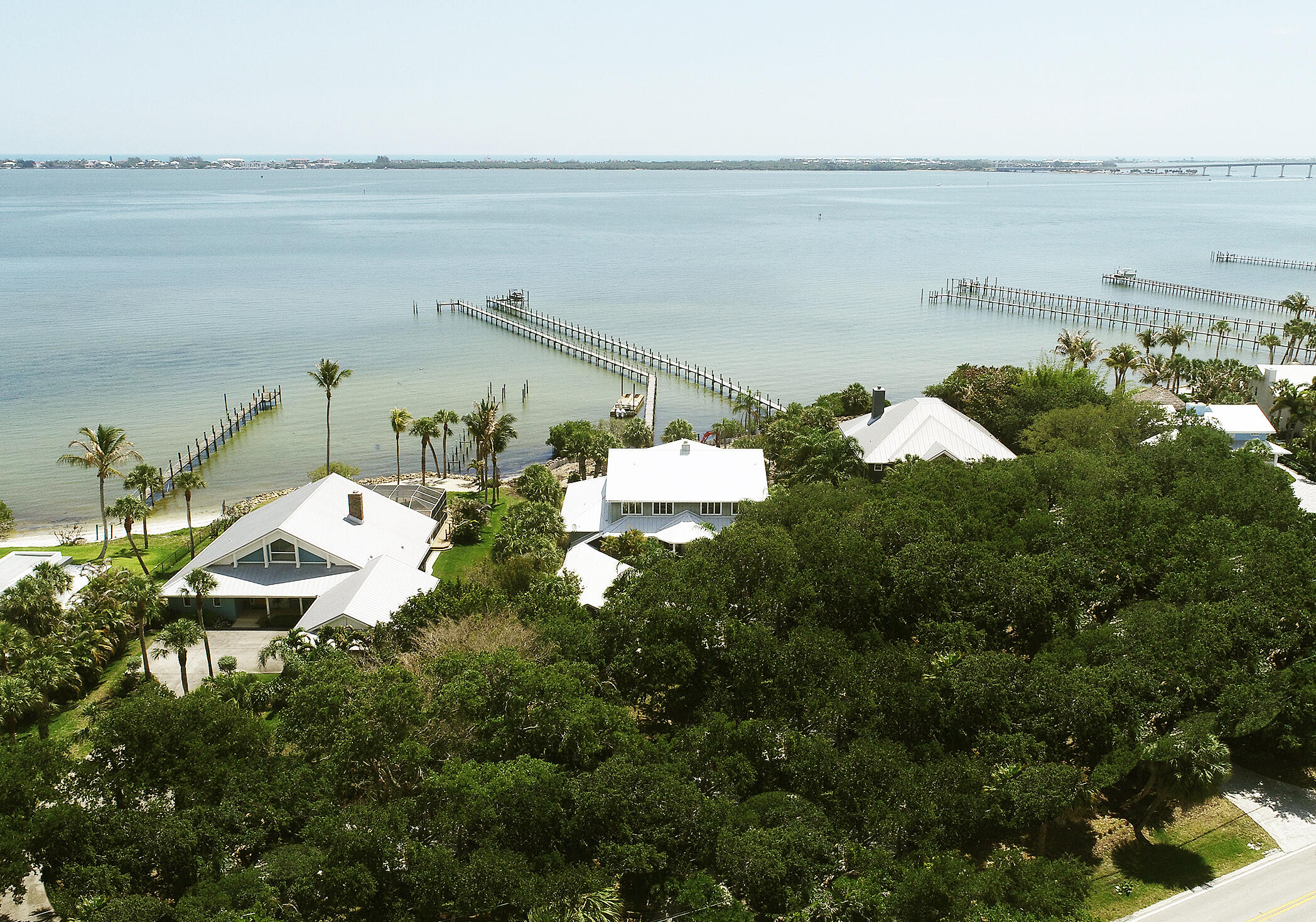 TWIN RIVERS - Residential