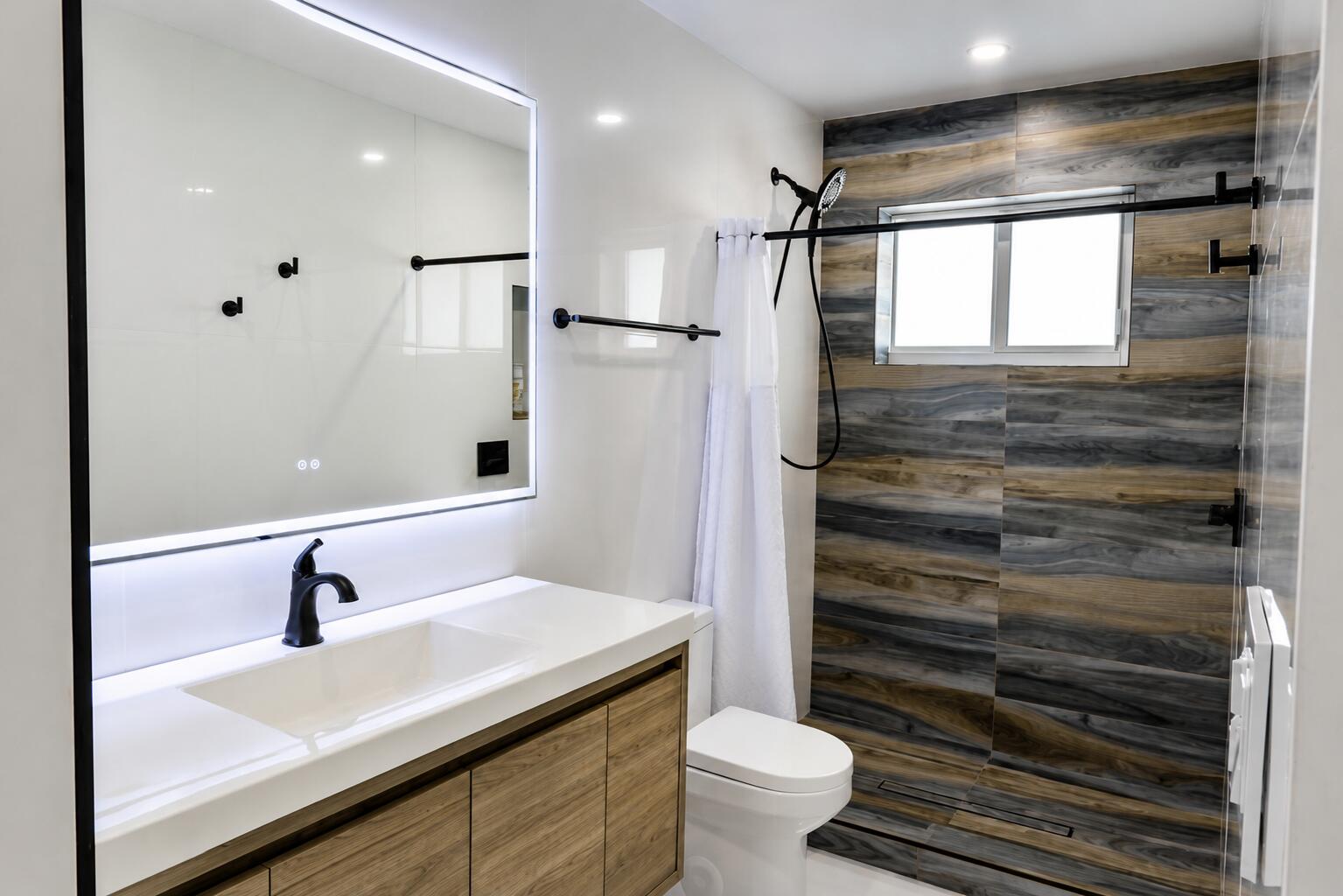 FAIRLAWN 1ST ADD - Residential Lease
