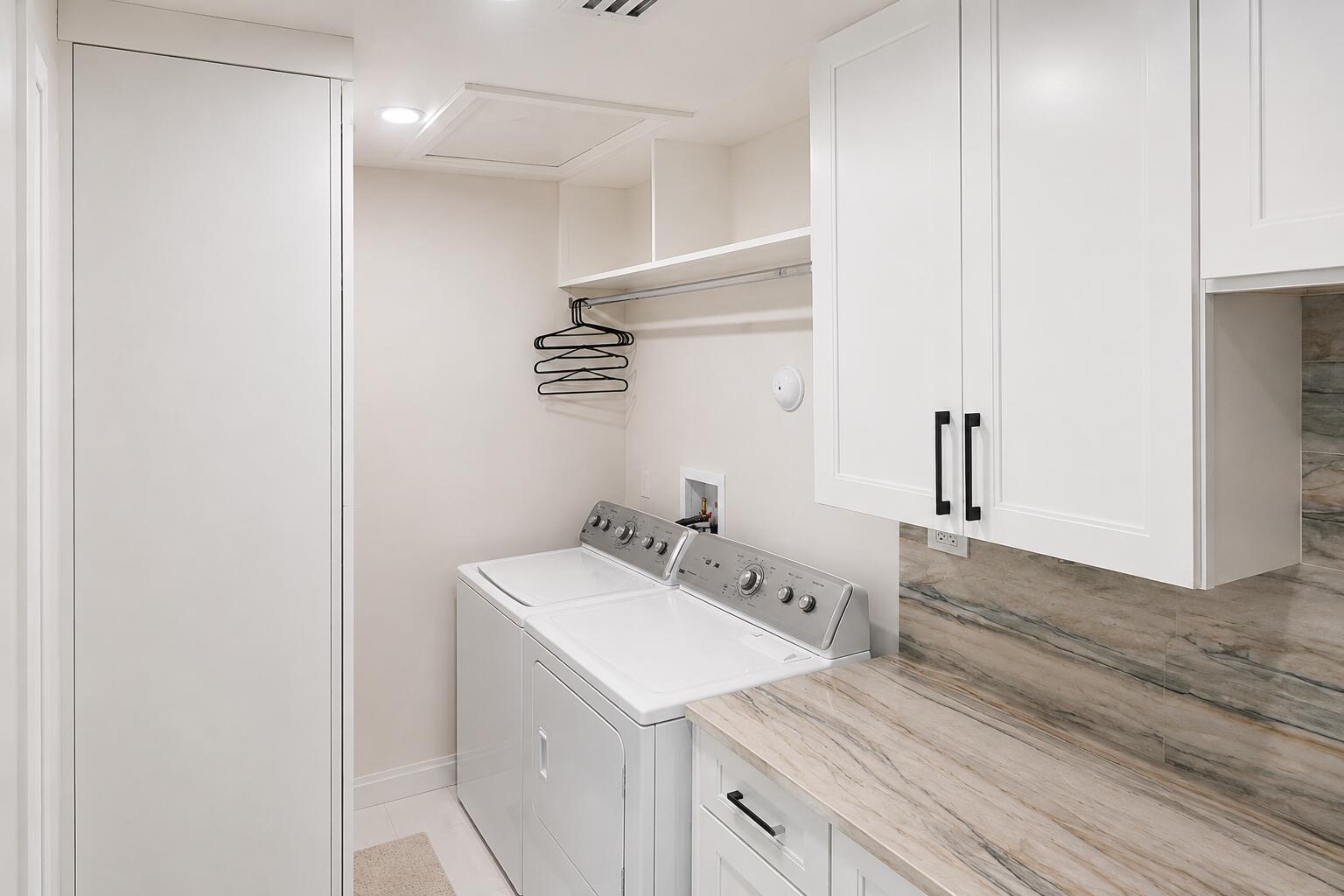 FAIRLAWN 1ST ADD - Residential Lease
