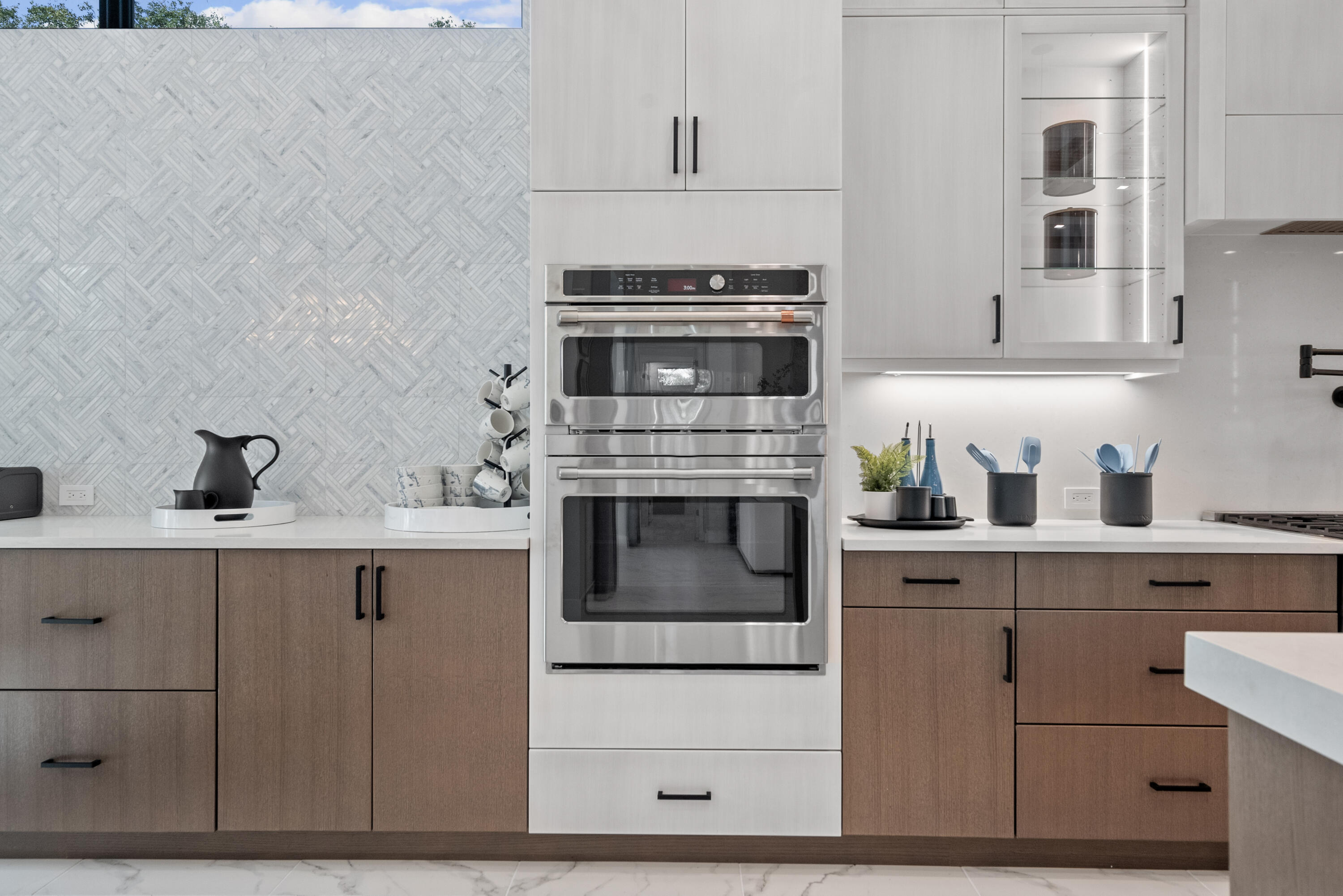 SEAGLASS P. D. - Residential