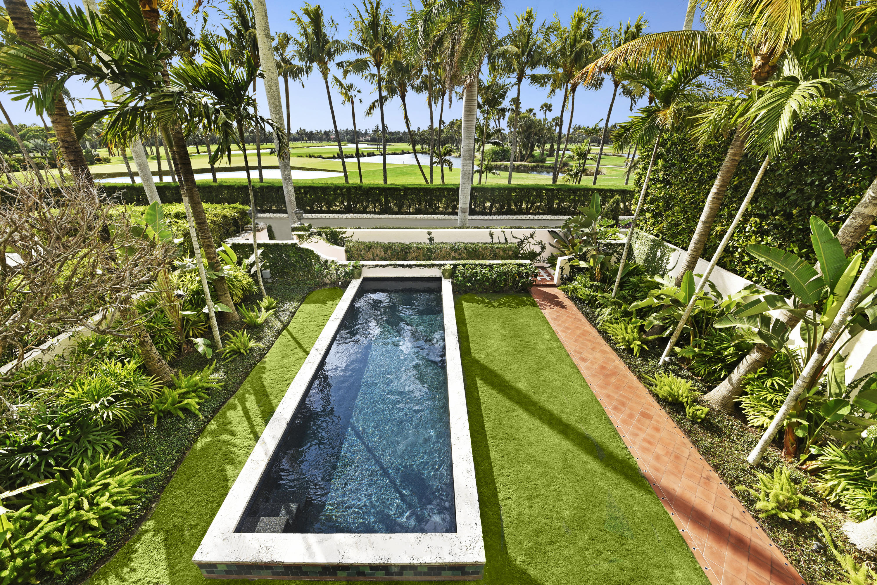 GOLF VIEW IN - Residential