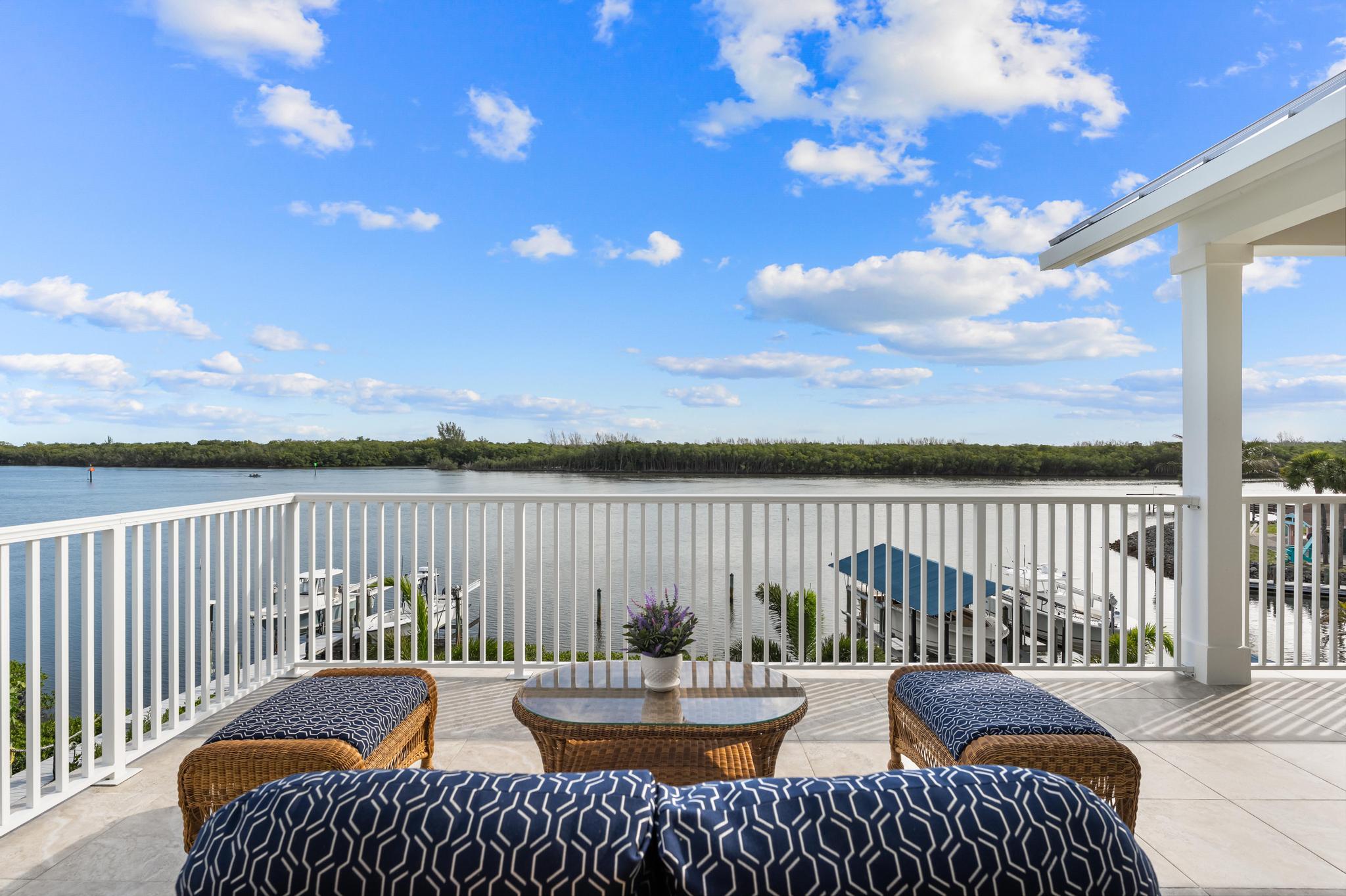 ROCKY POINT ESTATES - Residential