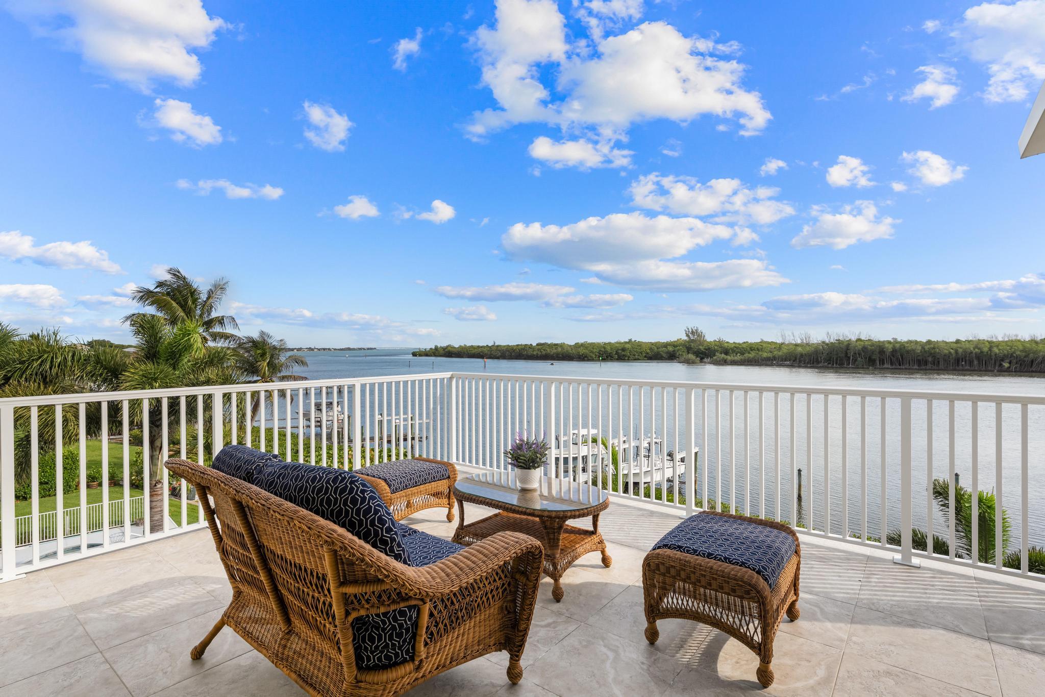 ROCKY POINT ESTATES - Residential