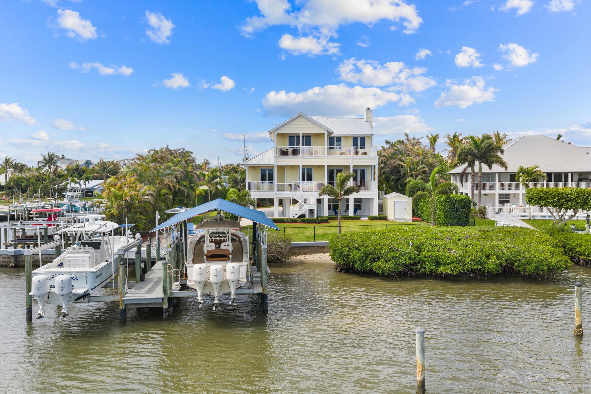 ROCKY POINT ESTATES - Residential