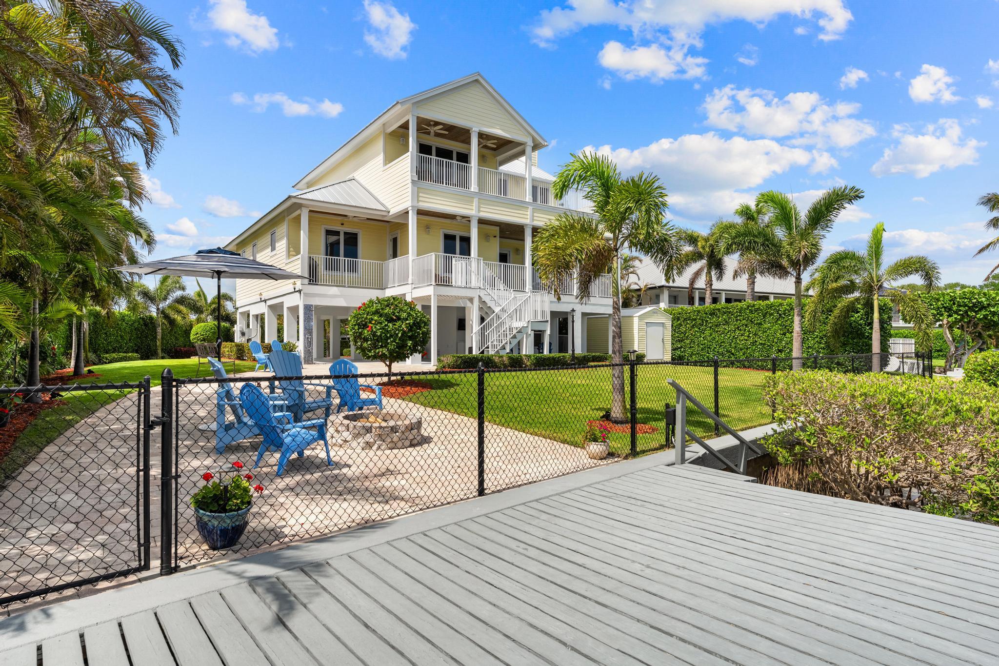 ROCKY POINT ESTATES - Residential