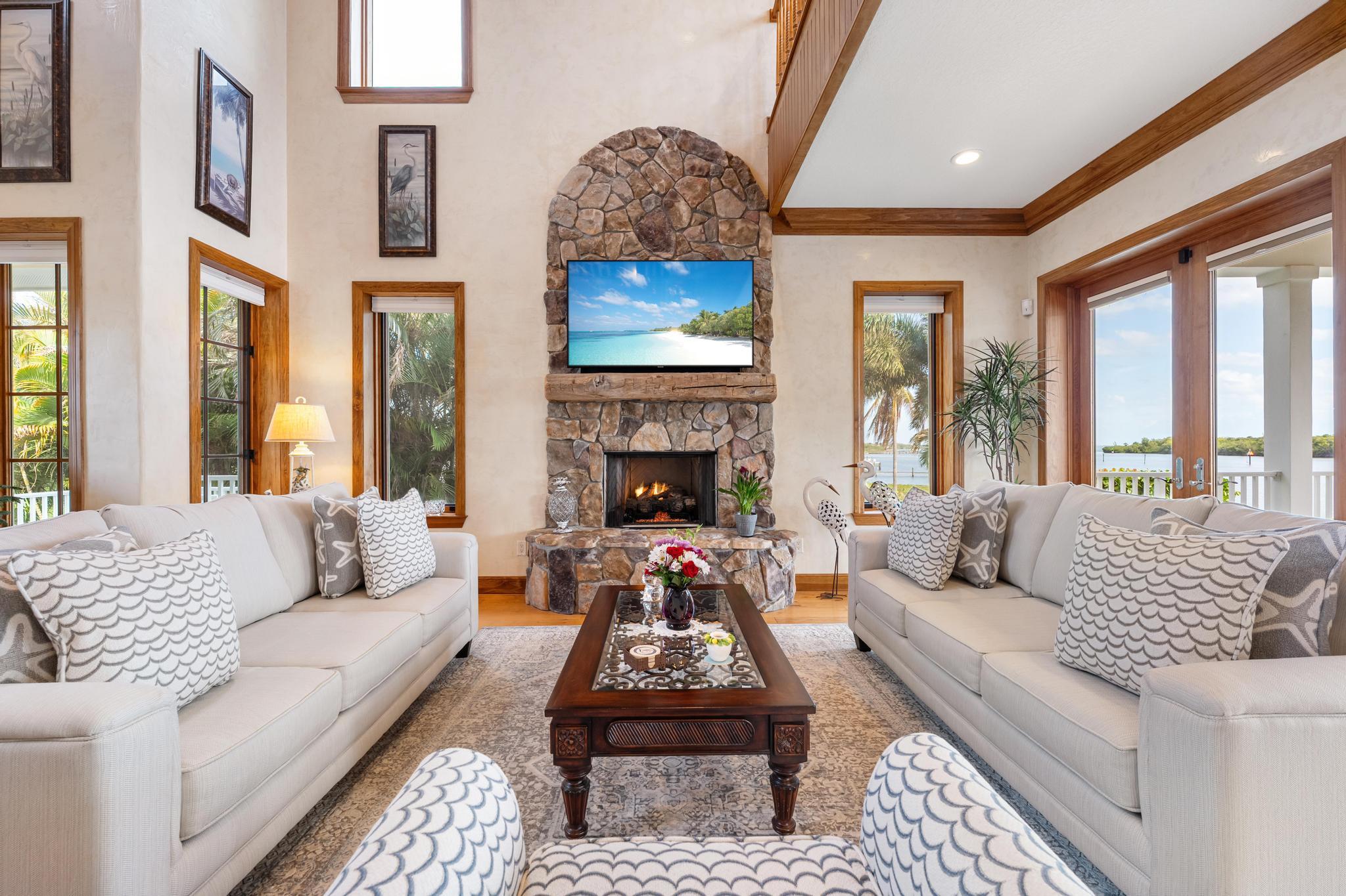 ROCKY POINT ESTATES - Residential