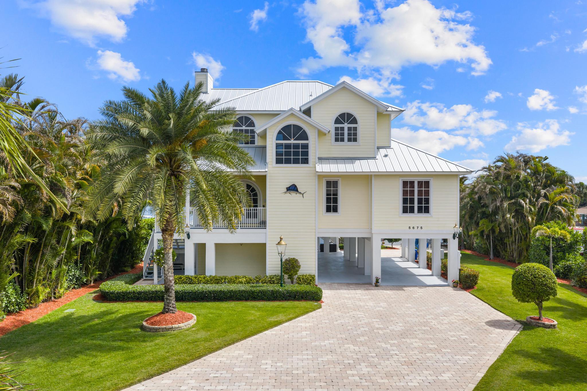 ROCKY POINT ESTATES - Residential