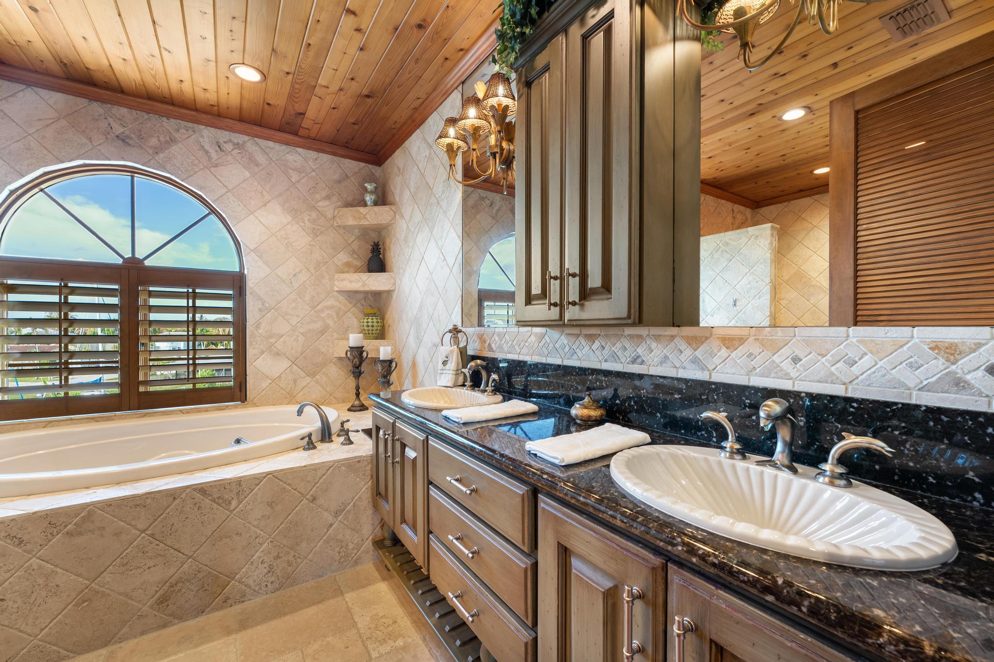 ROCKY POINT ESTATES - Residential