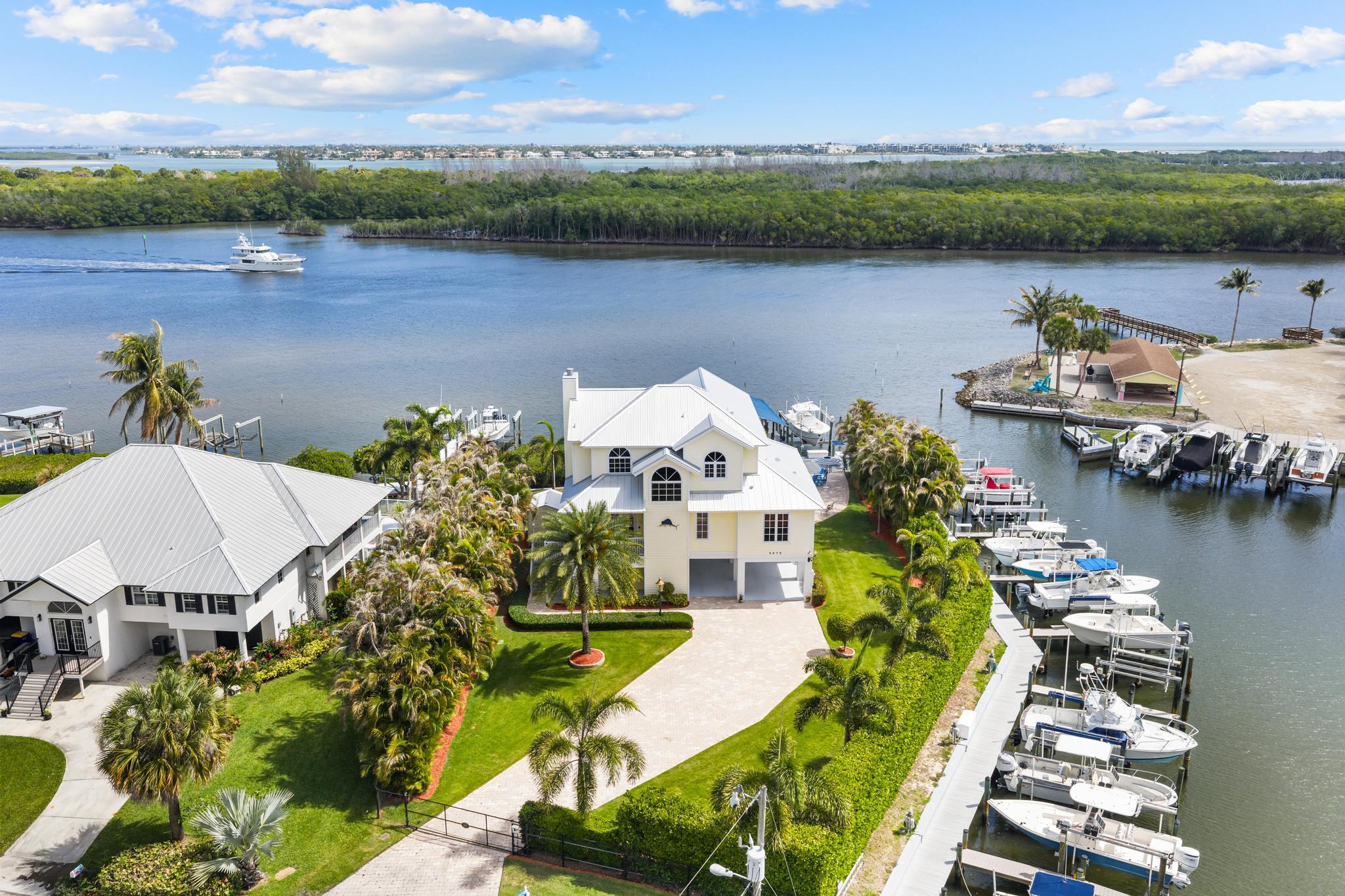 ROCKY POINT ESTATES - Residential