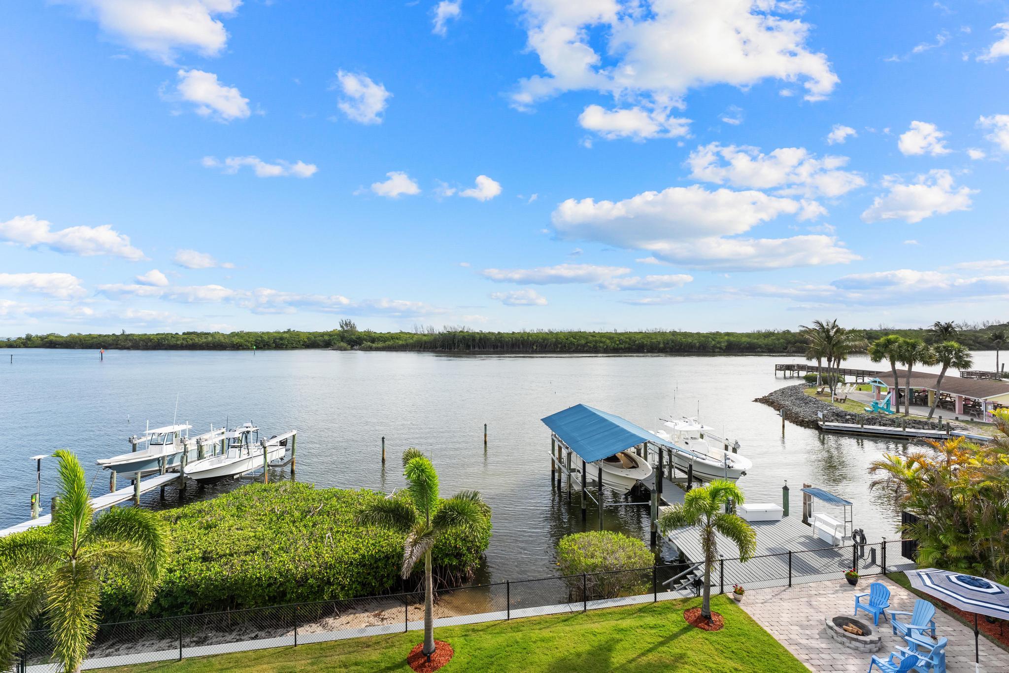 ROCKY POINT ESTATES - Residential