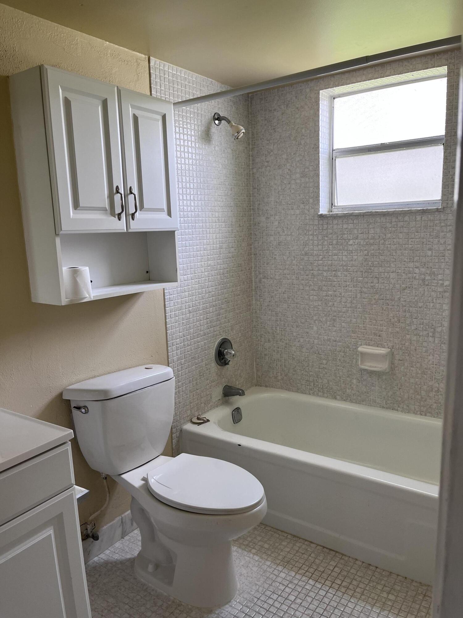 ARROWHEAD CONDO NO IX - Residential