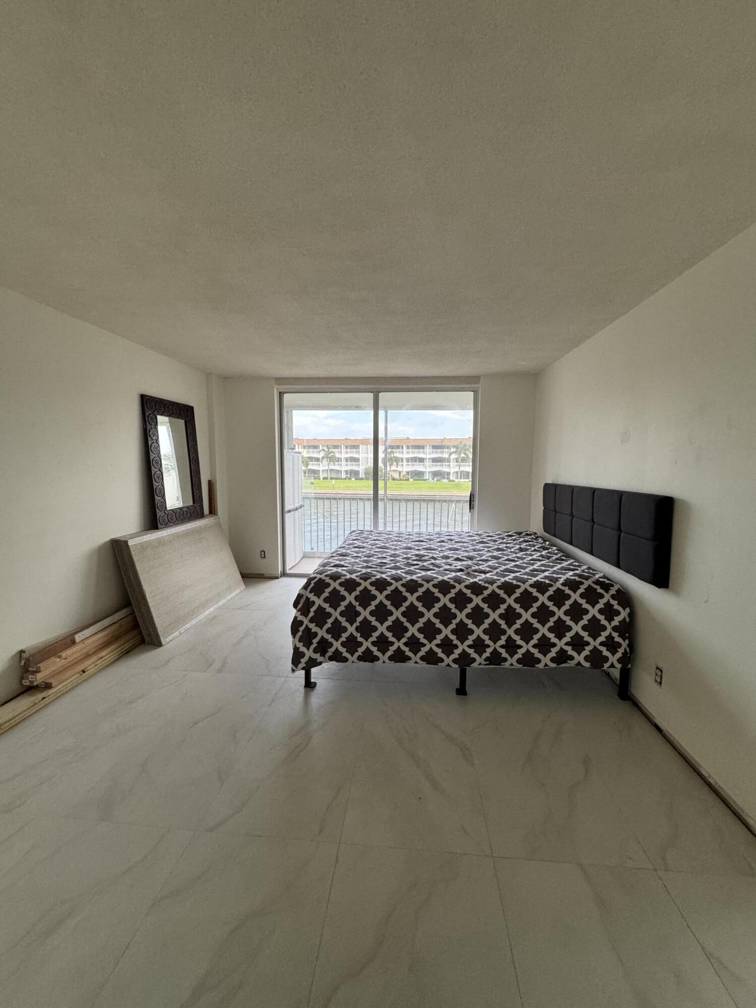 PARADISE HARBOUR CONDO - Residential