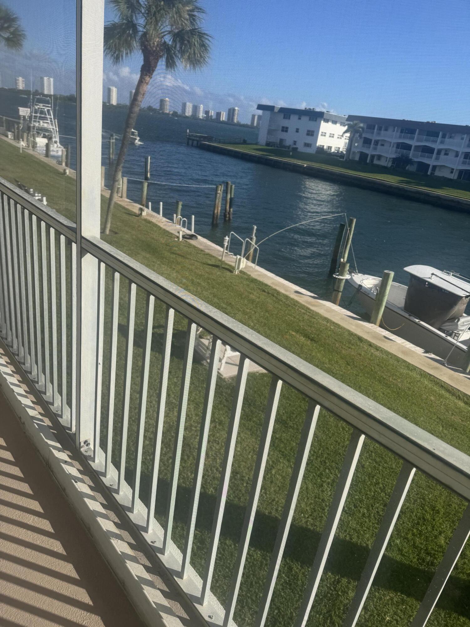 PARADISE HARBOUR CONDO - Residential