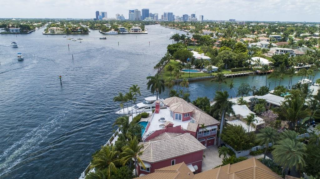 Las Olas Isles - Residential