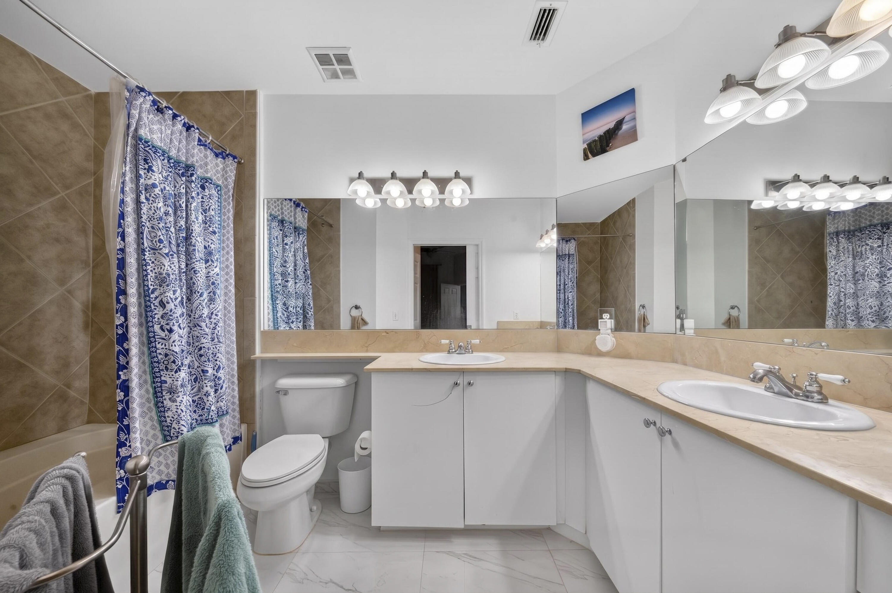 MOORINGS AT LANTANA CONDO 2 - Residential