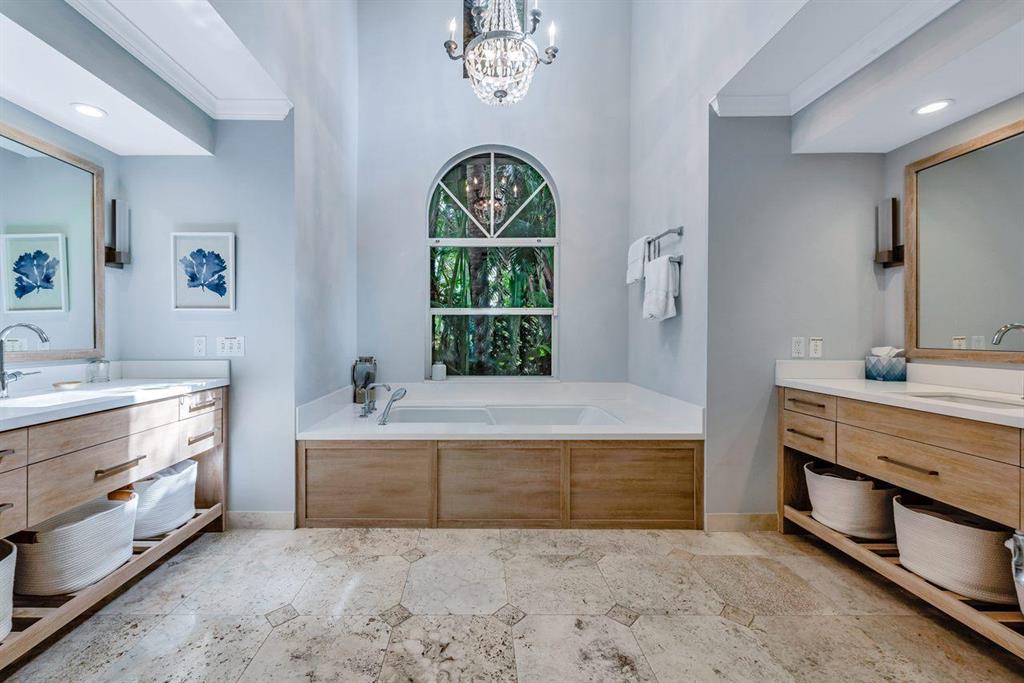 EL ENCANTO - Residential