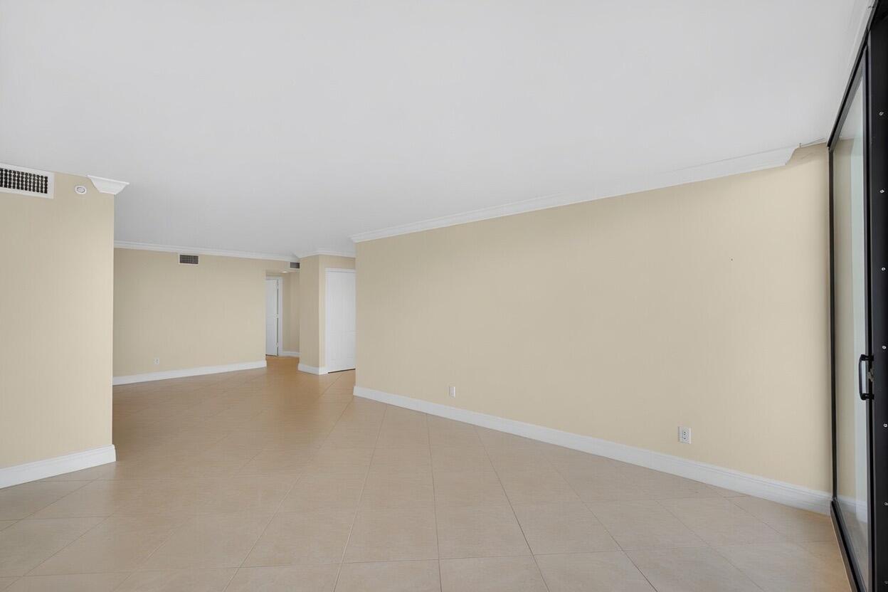 TIARA CONDO - Residential