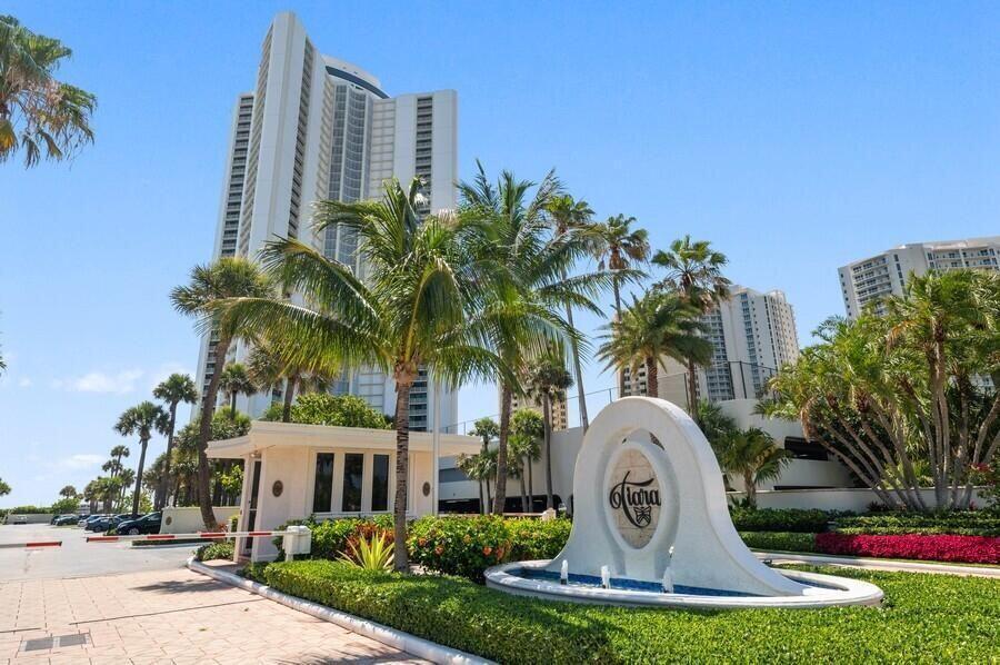 TIARA CONDO - Residential