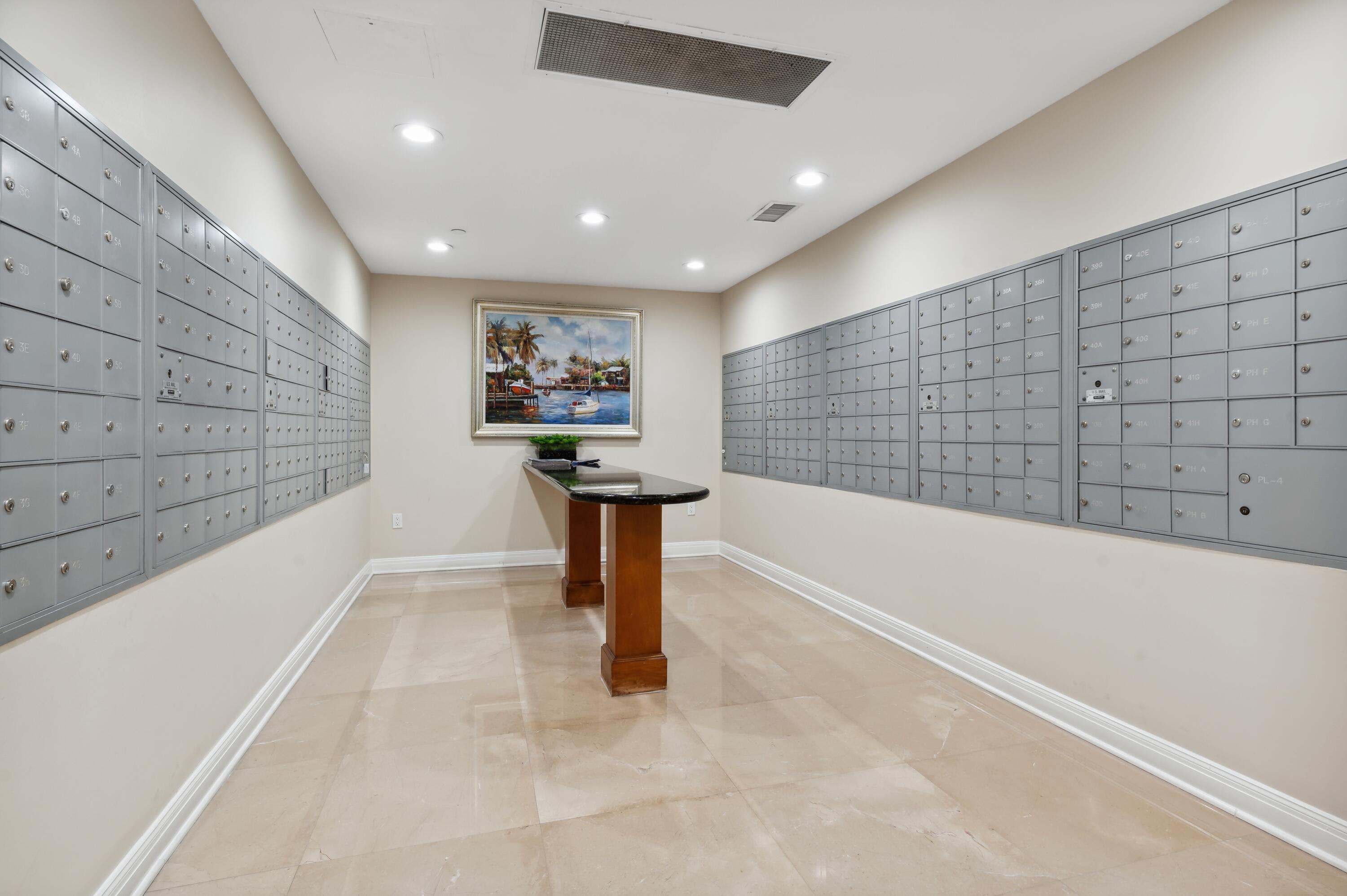 TIARA CONDO - Residential