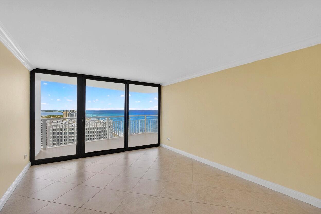 TIARA CONDO - Residential