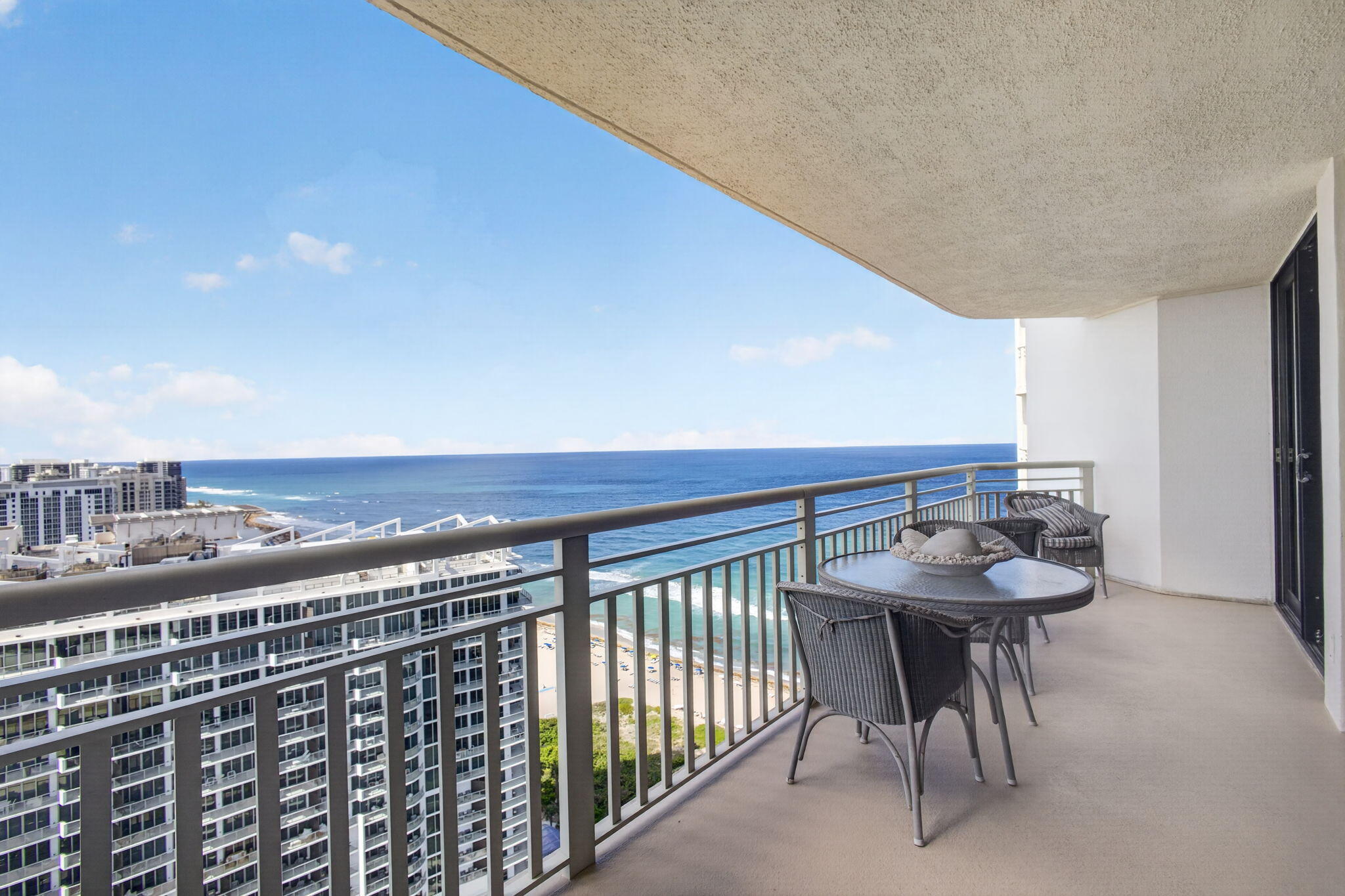 TIARA CONDO - Residential