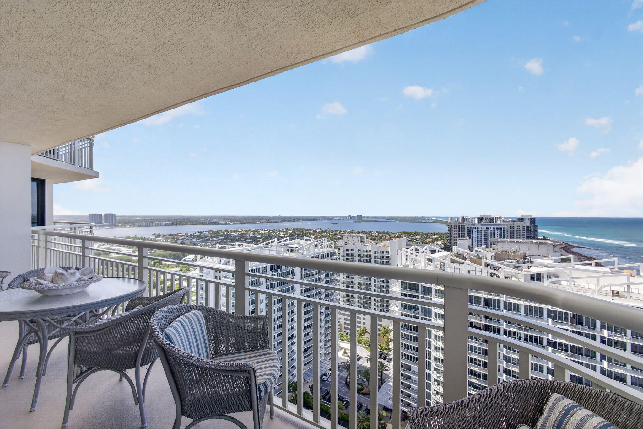 TIARA CONDO - Residential