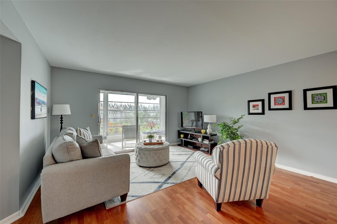WYNMOOR VILLAGE - Residential