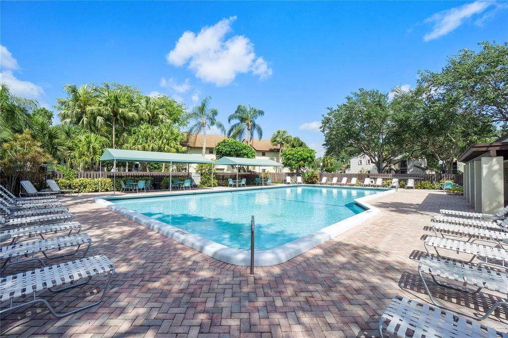 KARANDA VILLAGE V-B CONDO - Residential