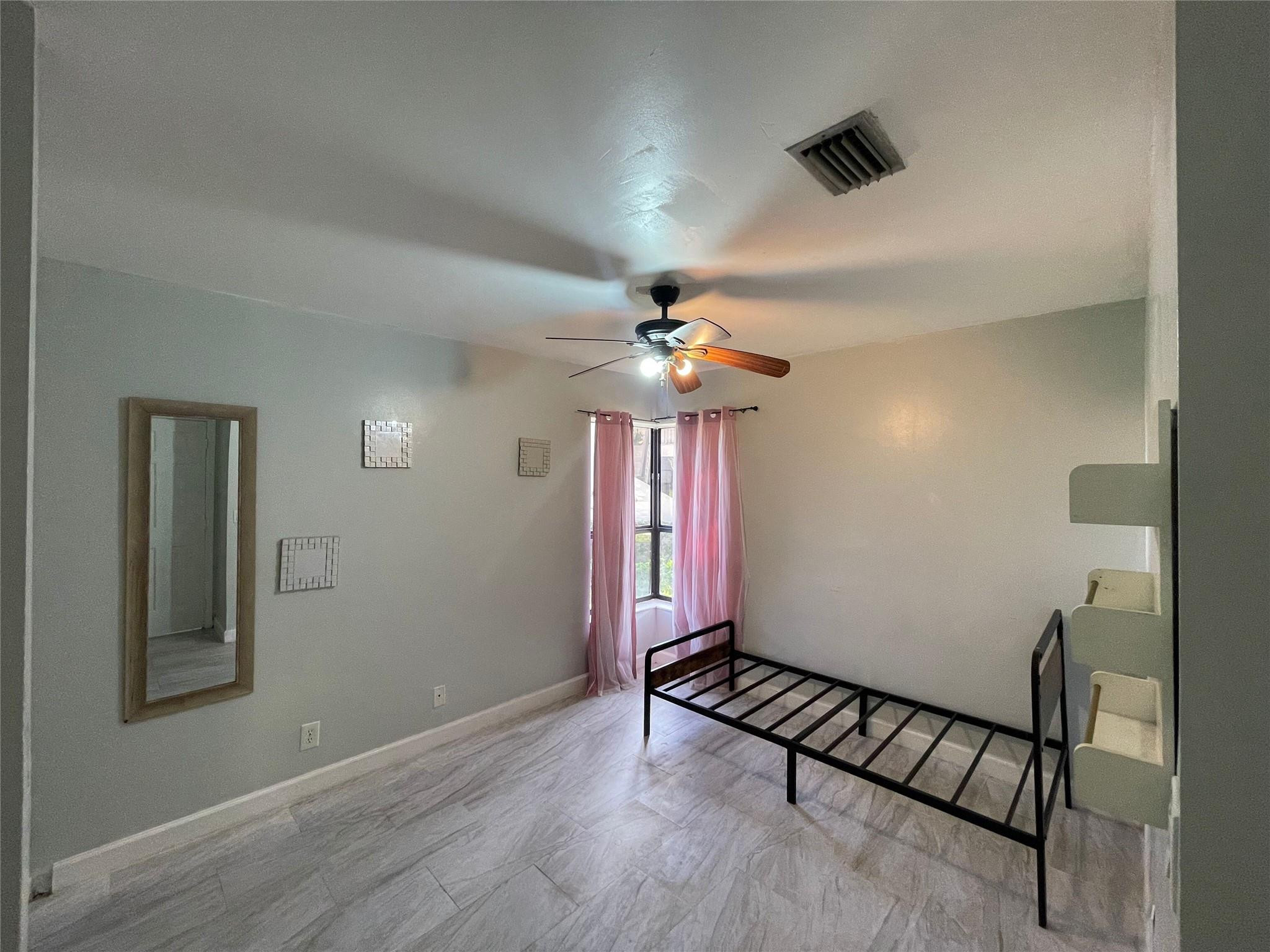 KARANDA VILLAGE V-B CONDO - Residential