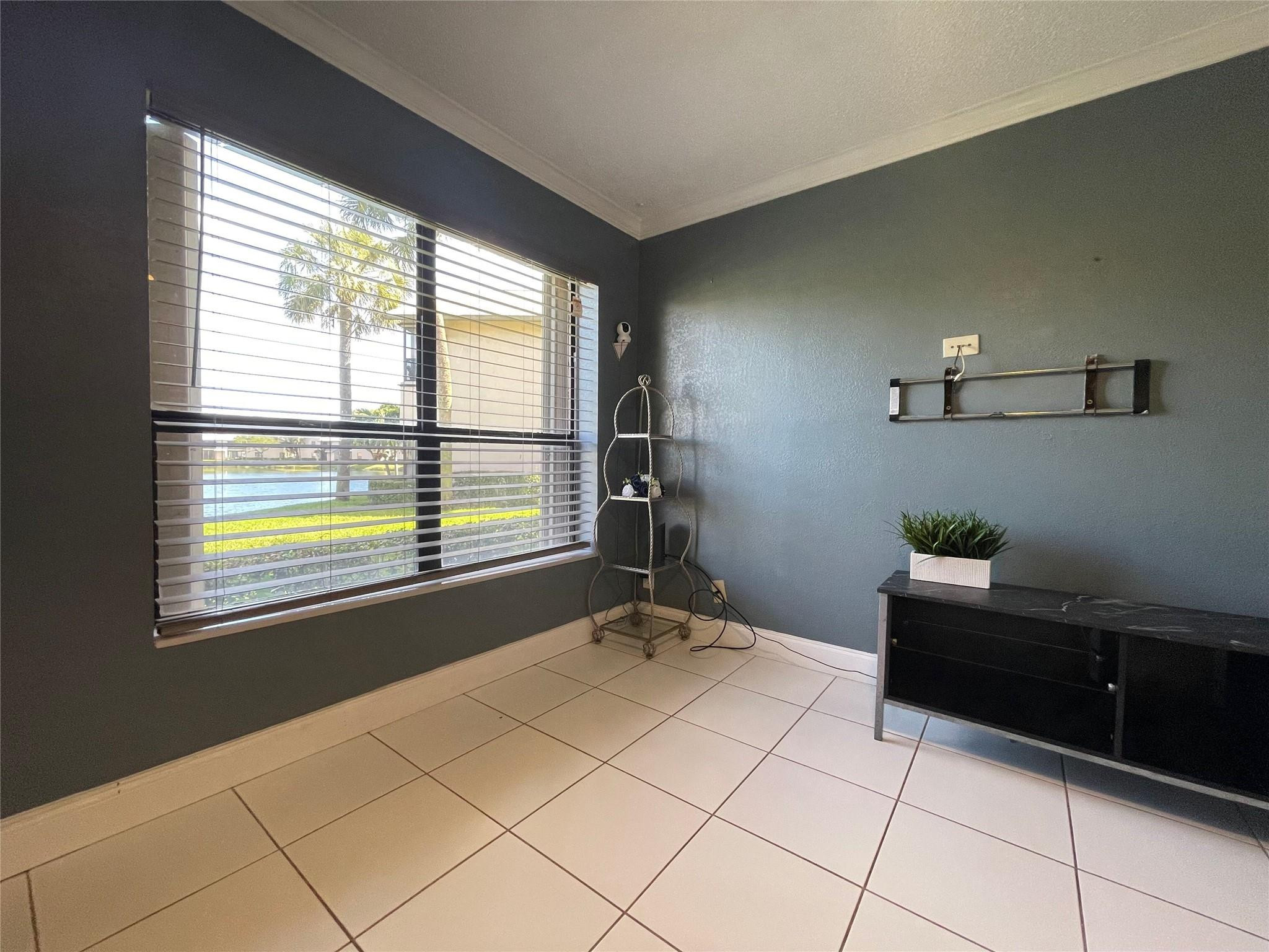 KARANDA VILLAGE V-B CONDO - Residential