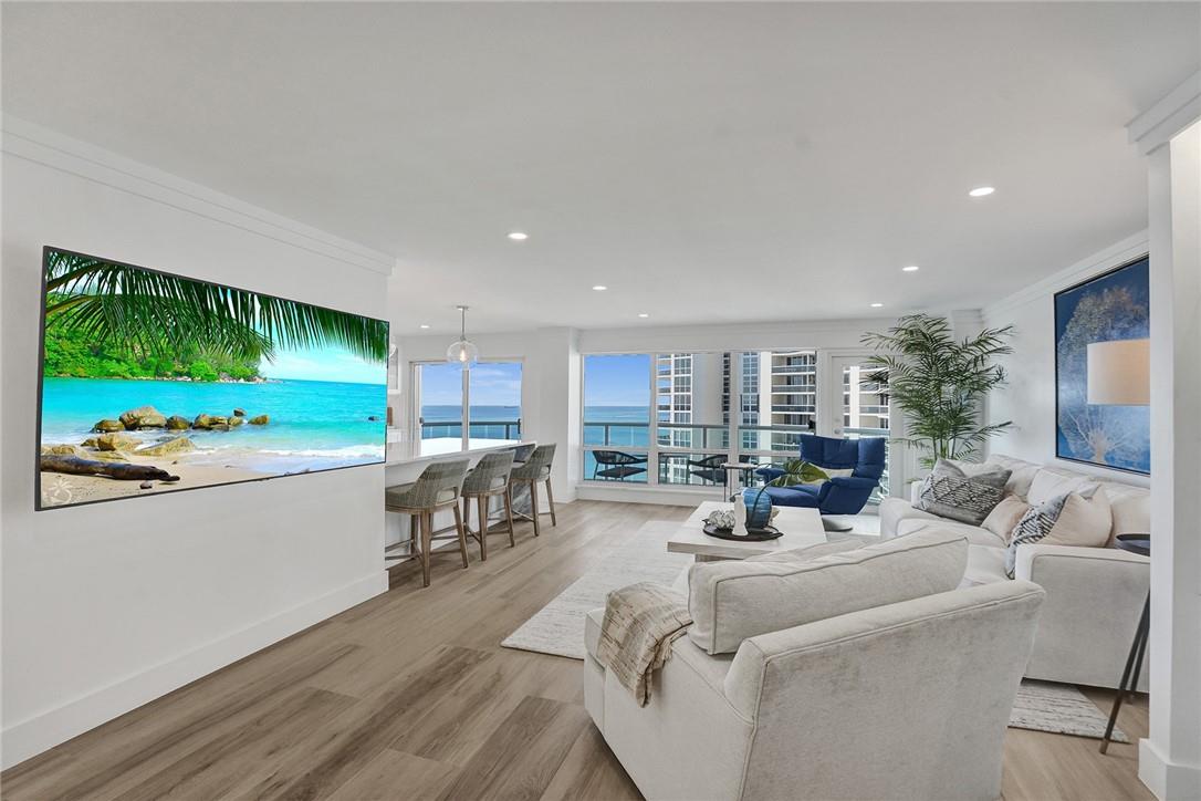 Southpoint Condominium - Residential