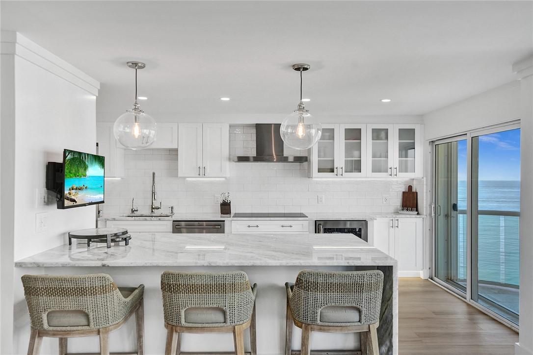 Southpoint Condominium - Residential