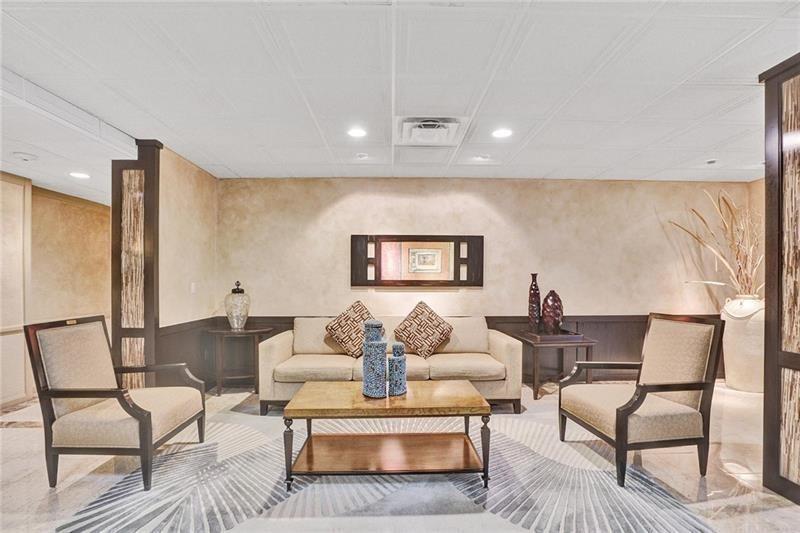 Southpoint Condominium - Residential